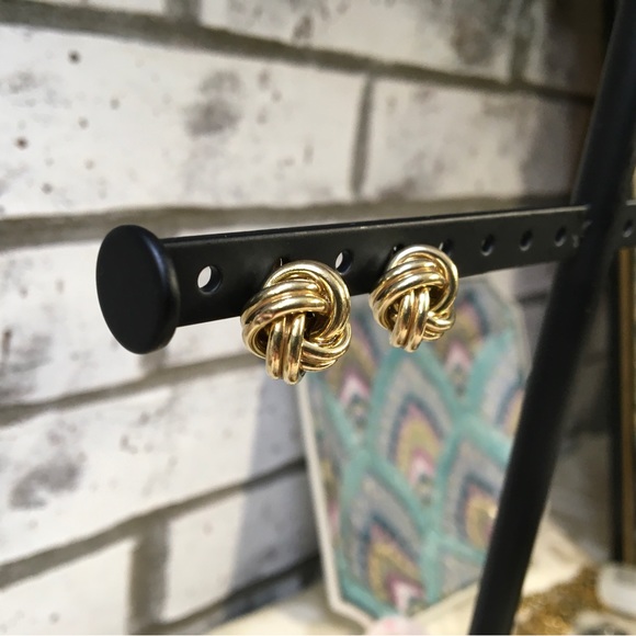 COPY - 14k Solid Gold Love-Knot earrings - Picture 4 of 6